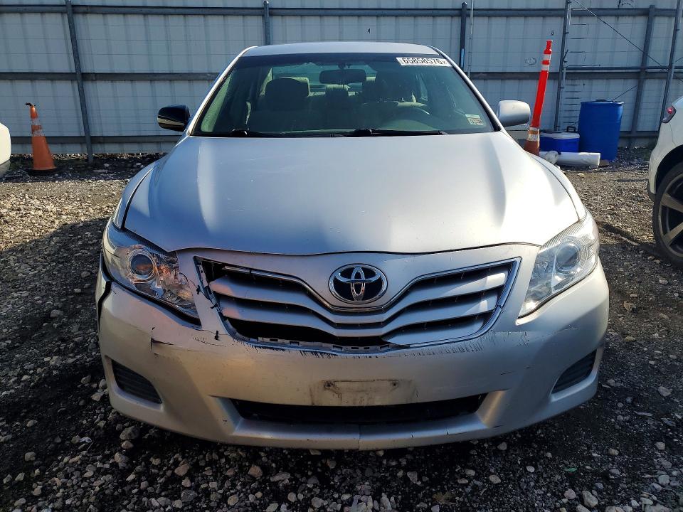 65858576 :رقم المزاد ، 4T1BF3EK1AU087111 vin ، 2010 Toyota Camry مزاد بيع