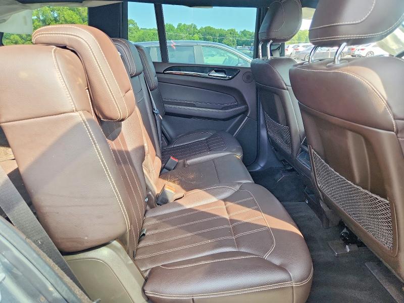 64537666 :رقم المزاد ، 4JGDF6EE1HA970738 vin ، 2017 Mercedes-benz Gls مزاد بيع