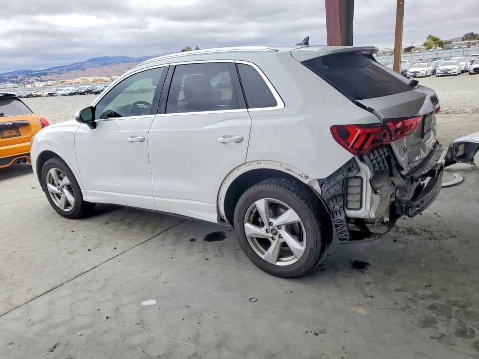 Продаж на аукціоні авто 2021 Audi Q3, vin: WA1AUCF3XM1065475, номер лоту: 65381166