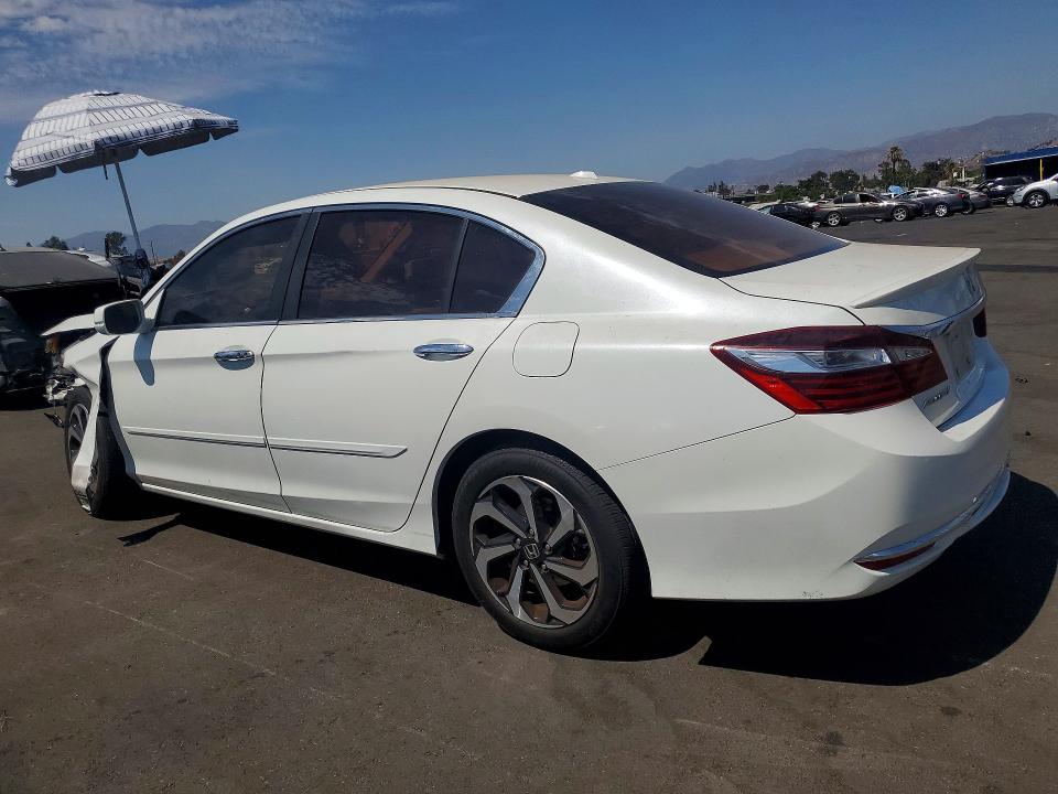 64334456 :رقم المزاد ، 1HGCR2F79HA179777 vin ، 2017 Honda Accord مزاد بيع