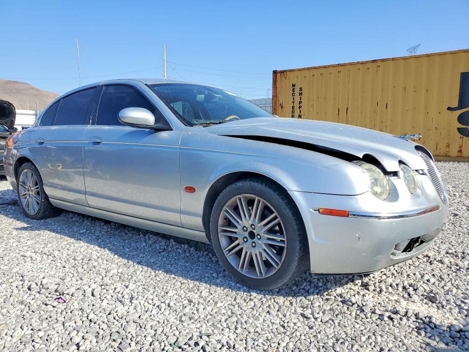 2006 Jaguar S-type მანქანა იყიდება აუქციონზე, vin: SAJWA01A66FN67478, აუქციონის ნომერი: 64623496