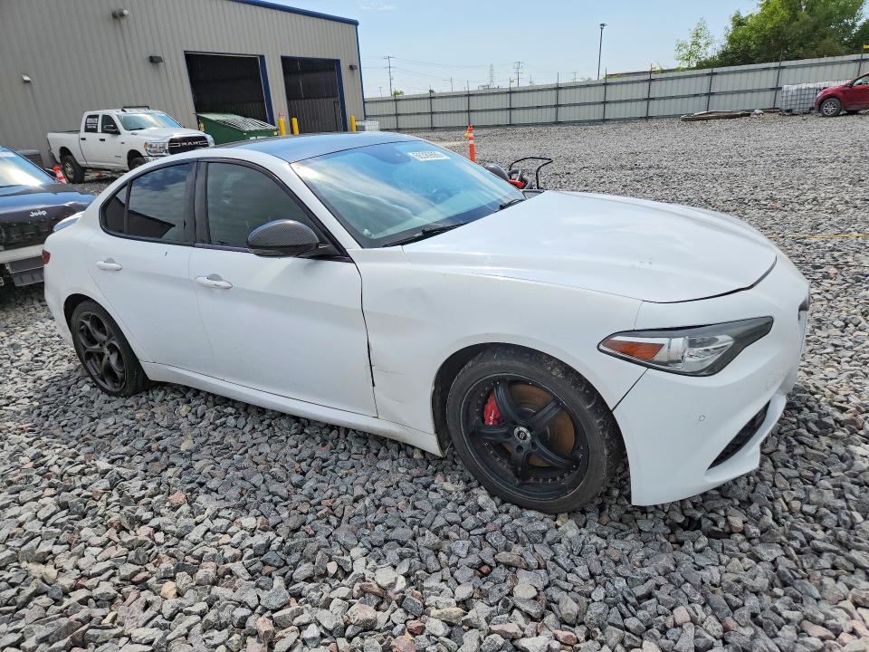 Продаж на аукціоні авто 2017 Alfa Romeo Giulia, vin: ZARFAECN7H7554866, номер лоту: 66389886