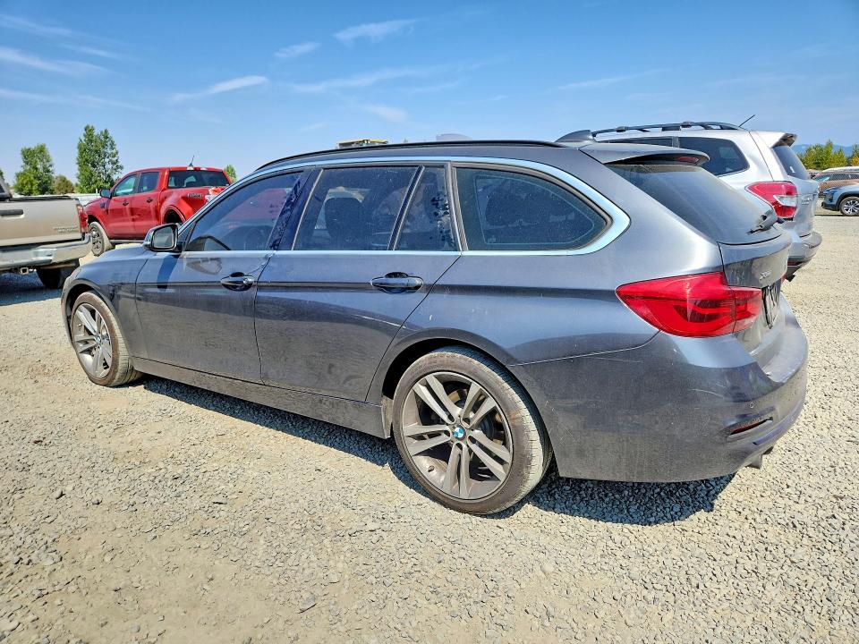 64511116 :رقم المزاد ، WBA8J1C57GK458448 vin ، 2016 Bmw 328 مزاد بيع