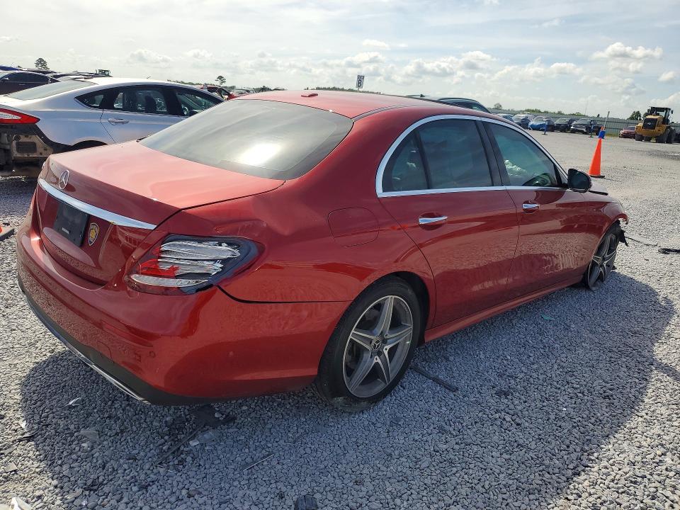 65586036 :رقم المزاد ، WDDZF4JB1JA487515 vin ، 2018 Mercedes-benz E مزاد بيع