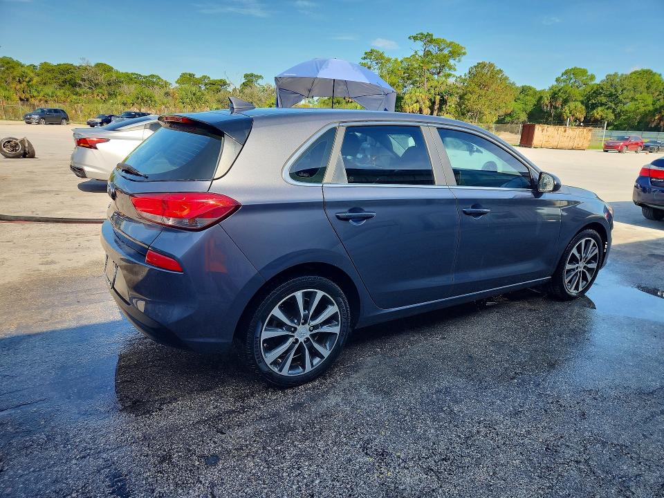 2018 Hyundai Elantra Gt მანქანა იყიდება აუქციონზე, vin: KMHH35LE3JU070452, აუქციონის ნომერი: 65445796
