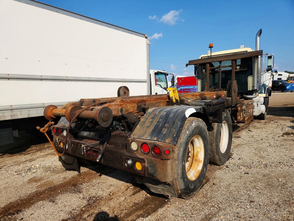 Продаж на аукціоні авто 2006 Mack 700, vin: 1M2AG11C86M045196, номер лоту: 62758396