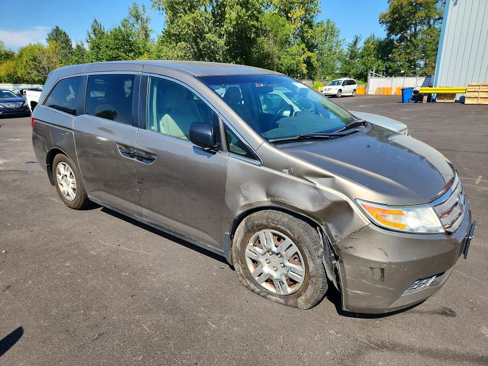 67186146 :رقم المزاد ، 5FNRL5H27CB021449 vin ، 2012 Honda Odyssey مزاد بيع