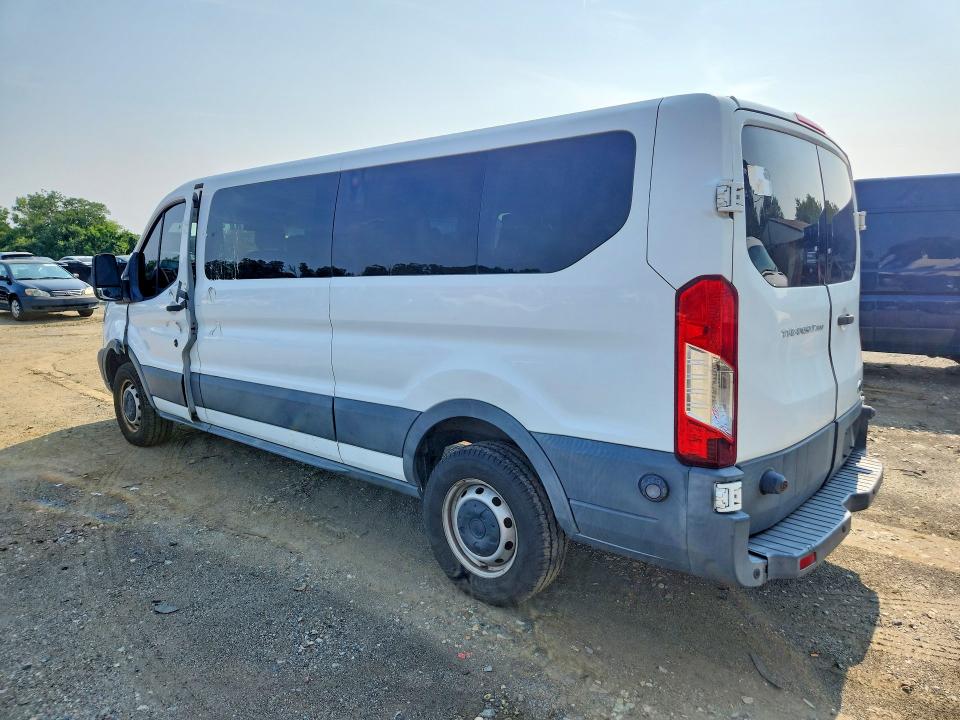64675136 :رقم المزاد ، 1FBZX2ZM2FKB10750 vin ، 2015 Ford Transit مزاد بيع