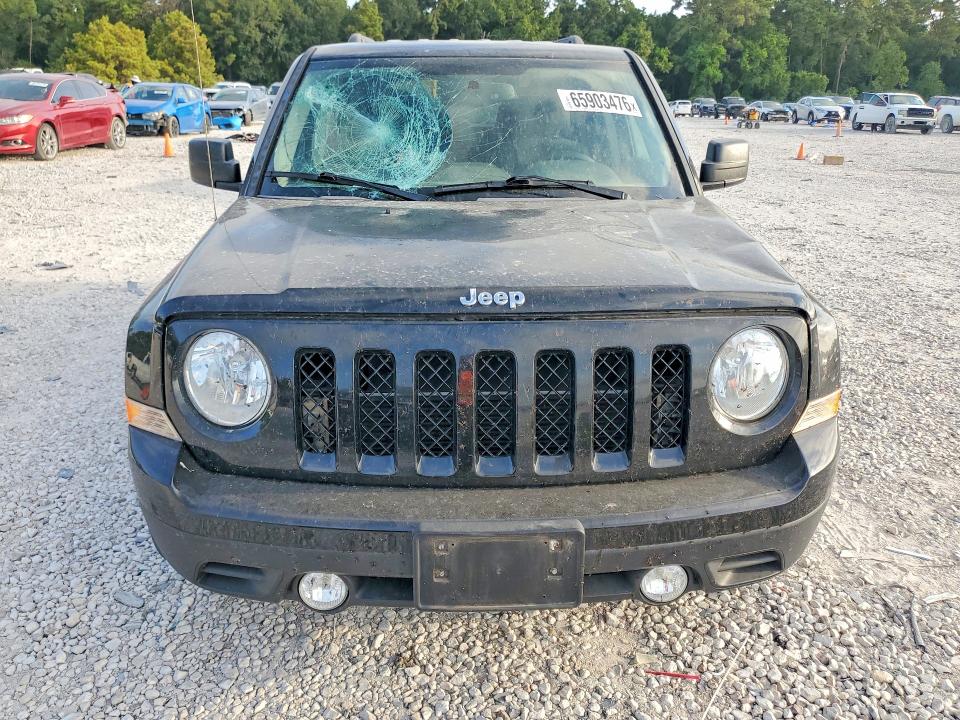 65903476 :رقم المزاد ، 1C4NJPBB8HD208013 vin ، 2017 Jeep Patriot مزاد بيع