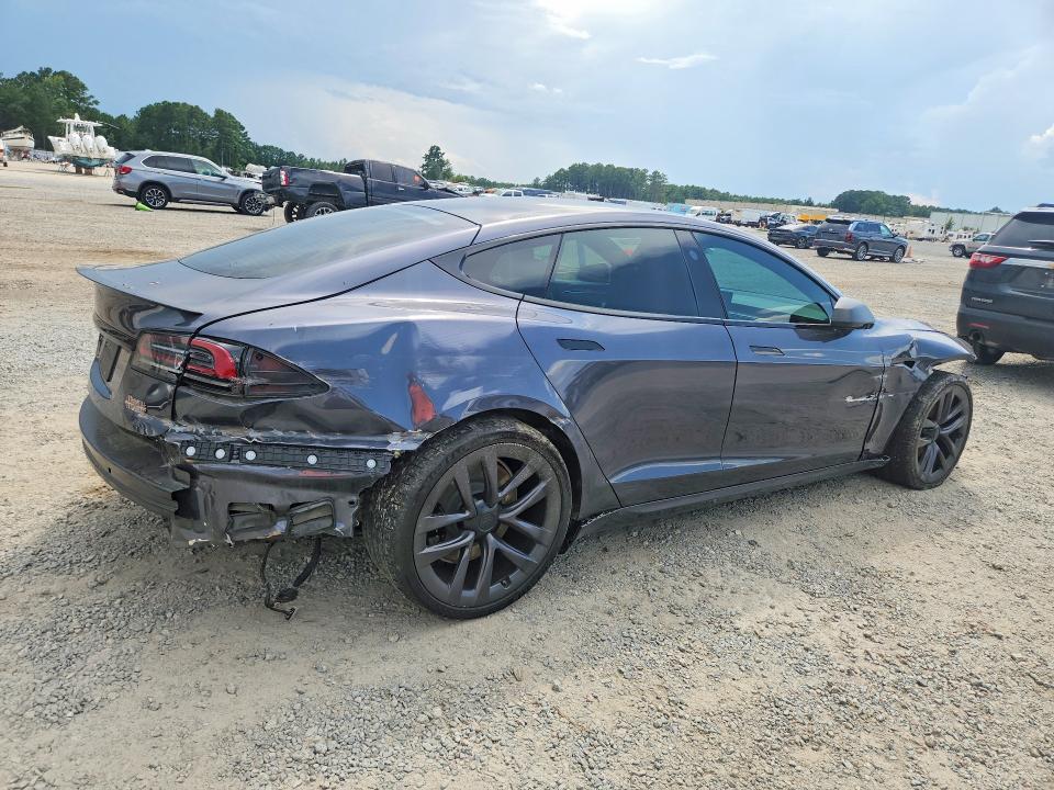 Продажа на аукционе авто 2022 Tesla Model S, vin: 5YJSA1E65NF472969, номер лота: 64086516