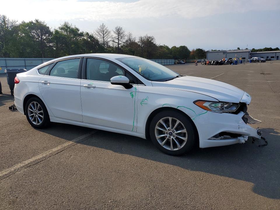 Продажа на аукционе авто 2017 Ford Fusion, vin: 3FA6P0H79HR160760, номер лота: 64406986