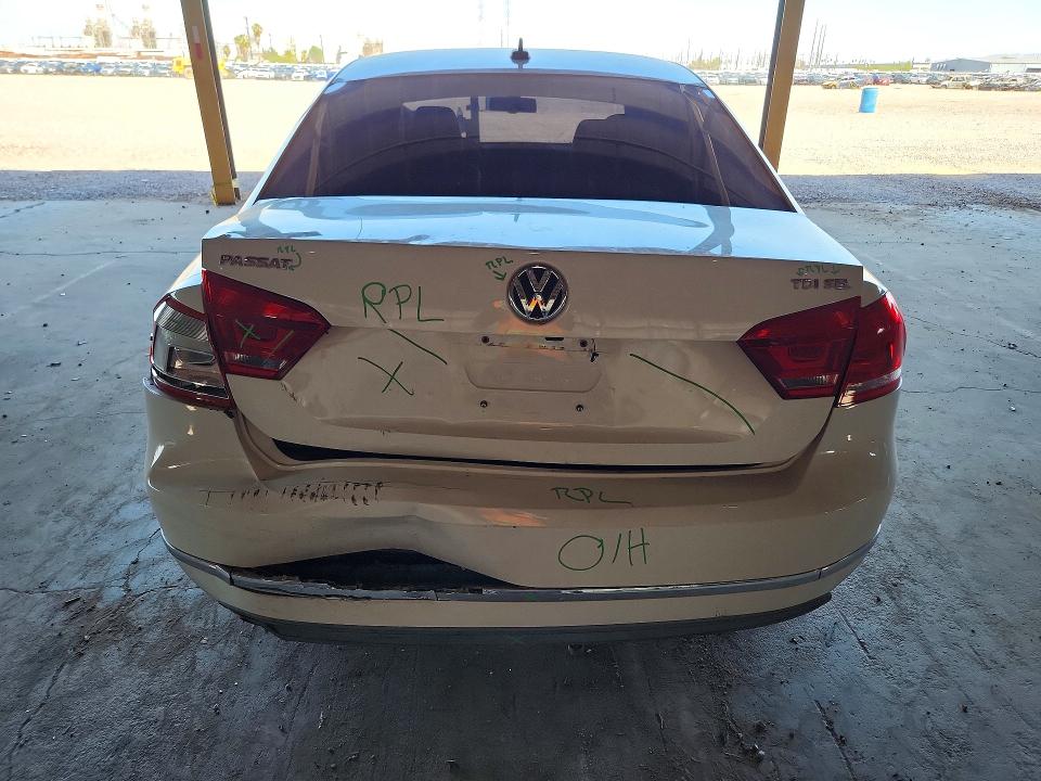 65852876 :رقم المزاد ، 1VWCN7A31DC148109 vin ، 2013 Volkswagen Passat مزاد بيع