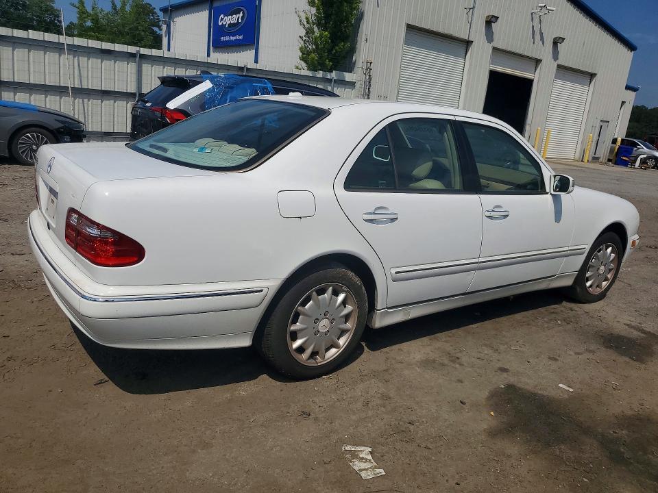 66125496 :رقم المزاد ، WDBJF65J3YB131364 vin ، 2000 Mercedes-benz E مزاد بيع