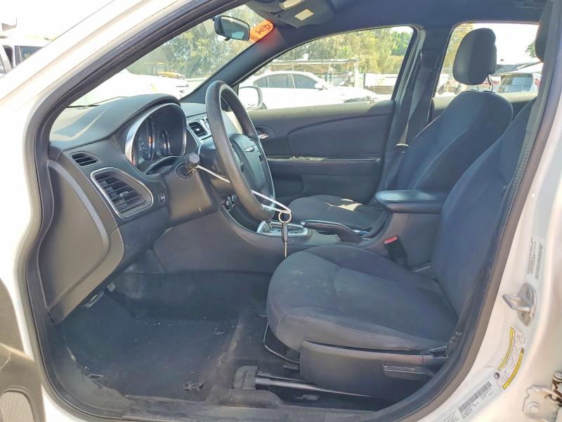 64158596 :رقم المزاد ، 1C3CCBAB7CN317432 vin ، 2012 Chrysler 200 مزاد بيع