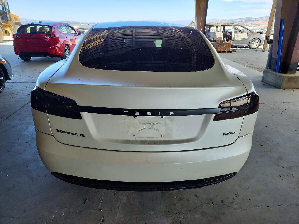 64856896 :رقم المزاد ، 5YJSA1E20HF208219 vin ، 2017 Tesla Model S مزاد بيع