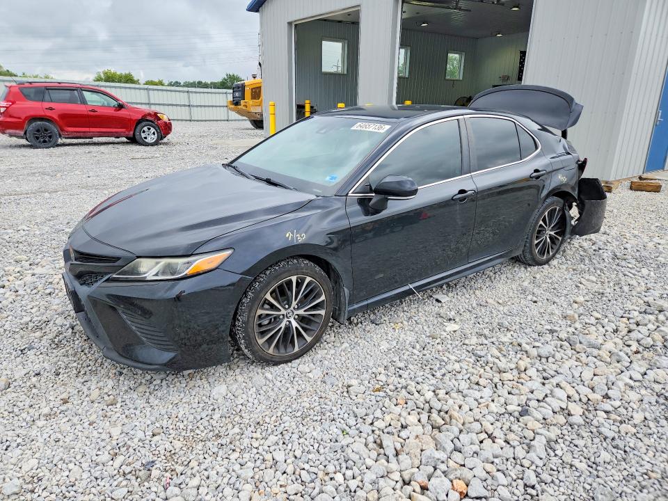 Продажа на аукционе авто 2018 Toyota Camry, vin: 4T1B11HK0JU040621, номер лота: 64657136