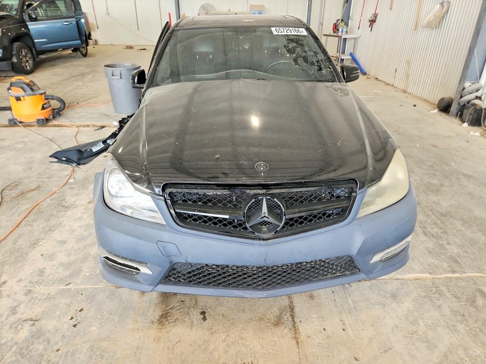 65729166 :رقم المزاد ، WDDGF4HB9EA962640 vin ، 2014 Mercedes-benz C مزاد بيع