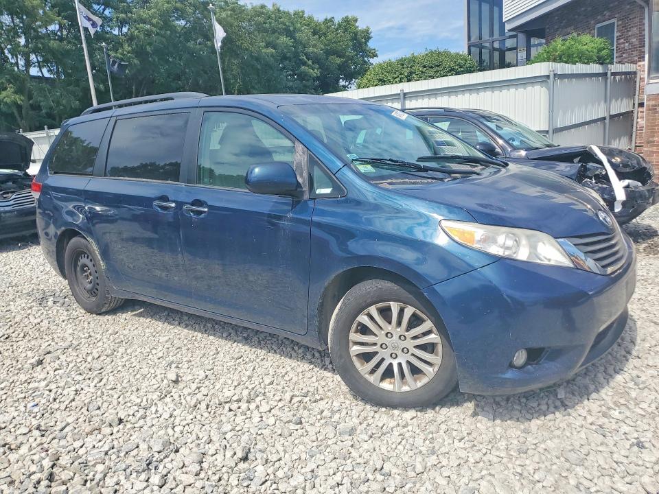Продажа на аукционе авто 2011 Toyota Sienna, vin: 5TDYK3DC3BS034226, номер лота: 64142376