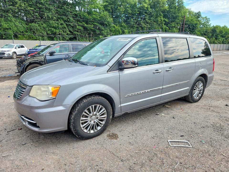 65918686 :رقم المزاد ، 2C4RC1CG8ER116041 vin ، 2014 Chrysler Town & Country مزاد بيع