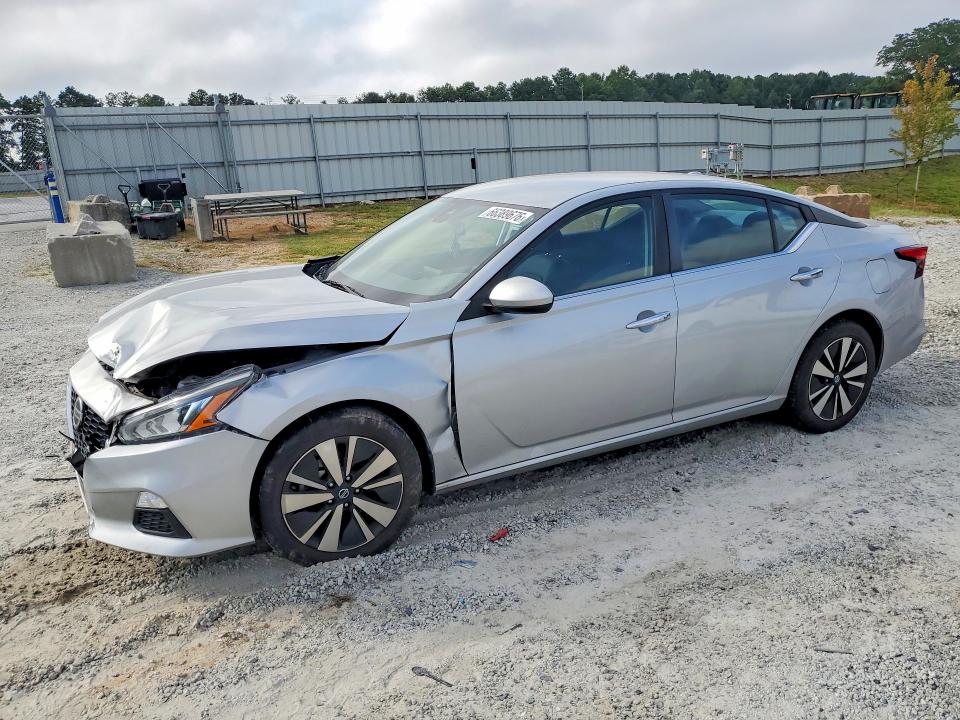 66389676 :رقم المزاد ، 1N4BL4DVXNN386410 vin ، 2022 Nissan Altima مزاد بيع