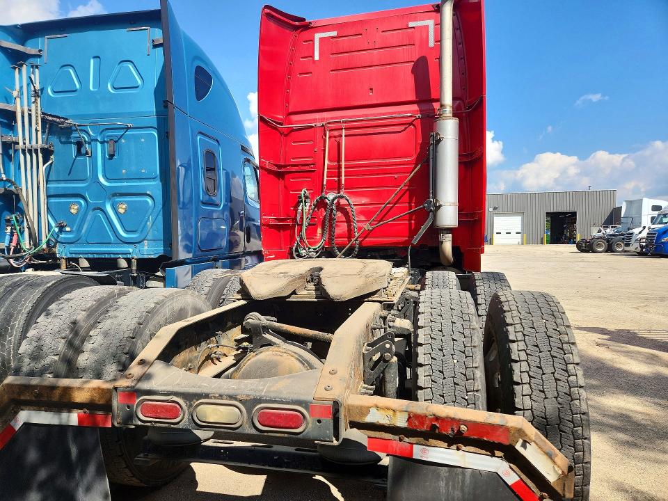 Aukcja sprzedaży 2000 Volvo Vnl, vin: 4V4ND1JH9YN249016, numer aukcji: 66760766