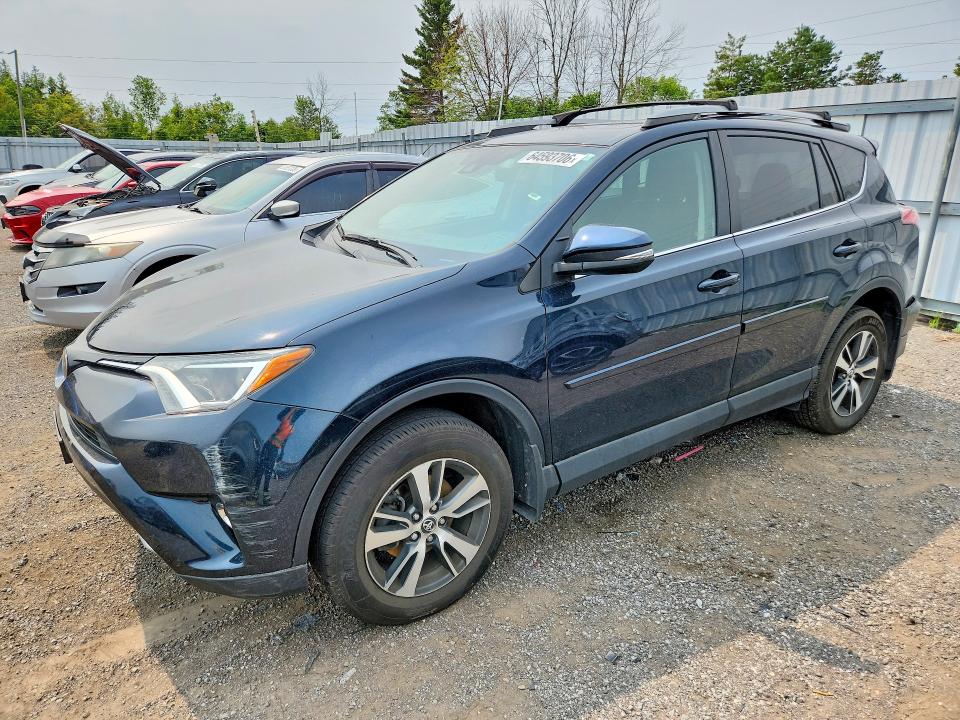 64593706 :رقم المزاد ، 2T3RFREV5JW777981 vin ، 2018 Toyota Rav4 مزاد بيع