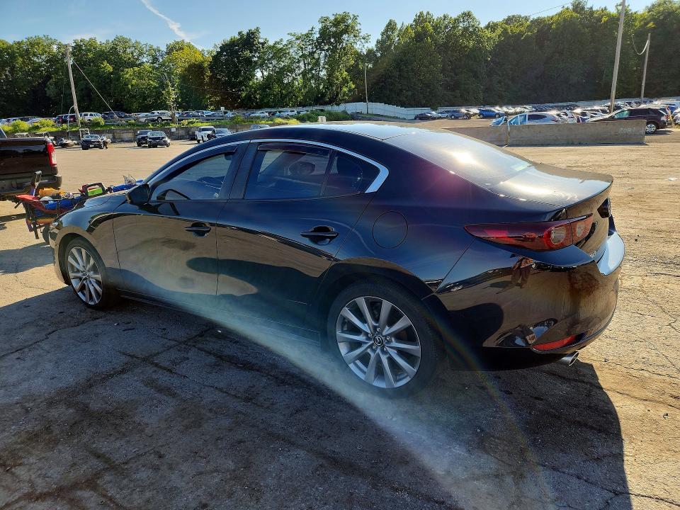 63940336 :رقم المزاد ، 3MZBPACL1NM301216 vin ، 2022 Mazda 3 مزاد بيع