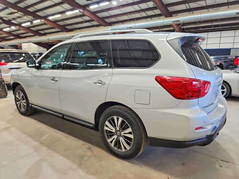 Продаж на аукціоні авто 2017 Nissan Pathfinder, vin: 5N1DR2MM1HC670100, номер лоту: 64742426