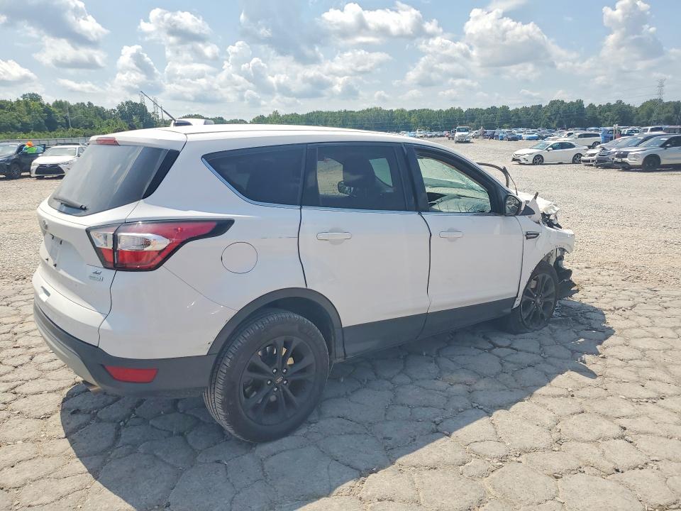 2017 Ford Escape მანქანა იყიდება აუქციონზე, vin: 1FMCU0G97HUC96737, აუქციონის ნომერი: 64441156