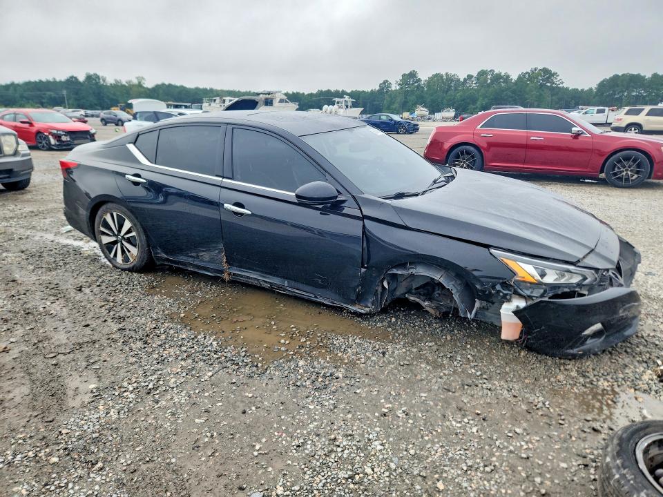 Продажа на аукционе авто 2019 Nissan Altima, vin: 1N4BL4EV5KC248859, номер лота: 63684566