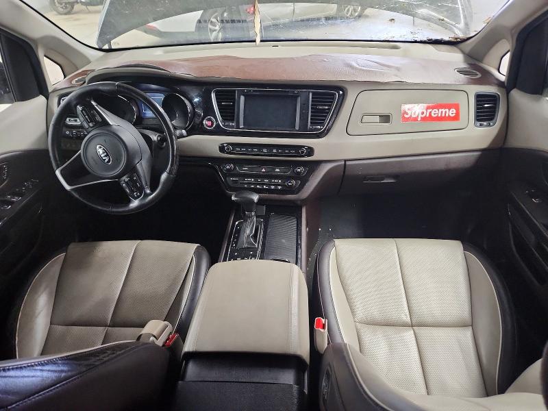 66199976 :رقم المزاد ، KNDME5C17H6278973 vin ، 2017 Kia Sedona مزاد بيع