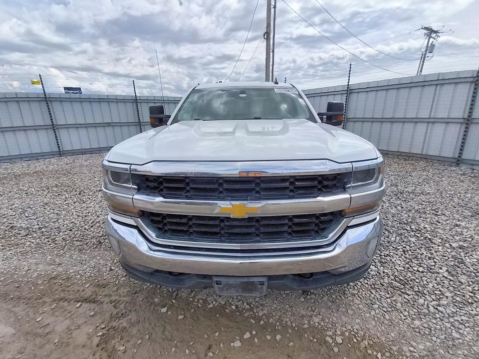 Продажа на аукционе авто 2018 Chevrolet Silverado, vin: 1GCUKREC2JF248638, номер лота: 66937366