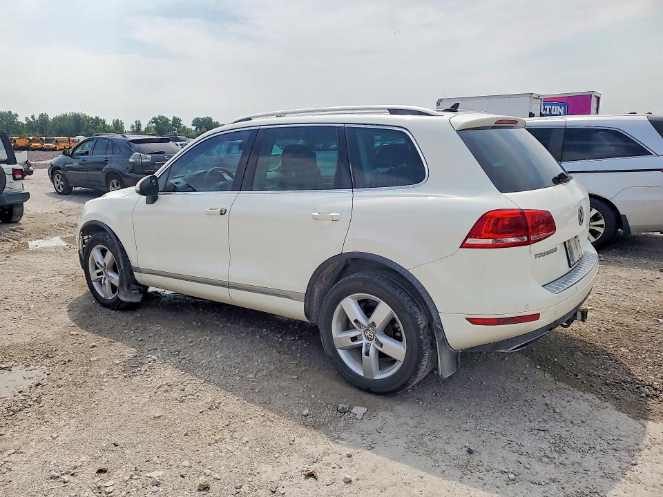 Продаж на аукціоні авто 2012 Volkswagen Touareg, vin: WVGFF9BP3CD003135, номер лоту: 64853386