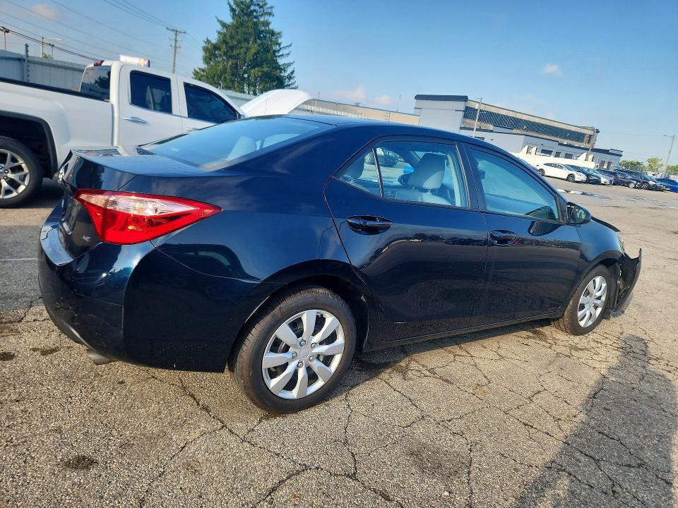 63609636 :رقم المزاد ، 2T1BURHE6JC103903 vin ، 2018 Toyota Corolla مزاد بيع