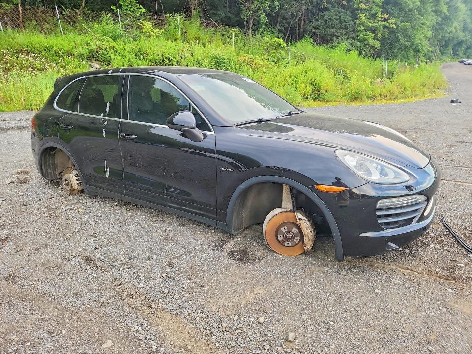 Продаж на аукціоні авто 2012 Porsche Cayenne, vin: WP1AE2A26CLA93688, номер лоту: 64133286