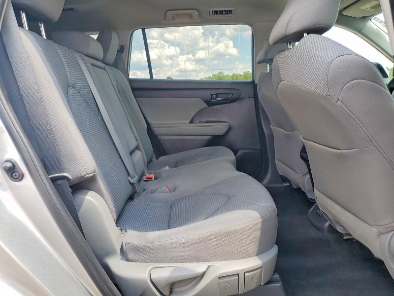 Продажа на аукционе авто 2021 Toyota Highlander, vin: 5TDCZRAH8MS070389, номер лота: 64852876
