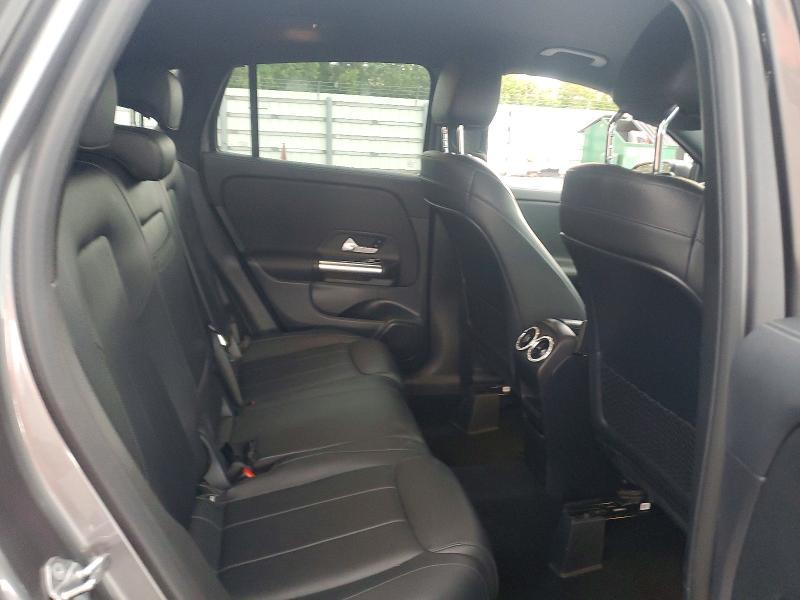 63121076 :رقم المزاد ، W1N4N4HBXMJ124771 vin ، 2021 Mercedes-benz Gla مزاد بيع