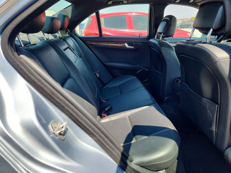 Продажа на аукционе авто 2013 Mercedes-benz C, vin: WDDGF8AB4DR251896, номер лота: 63553786