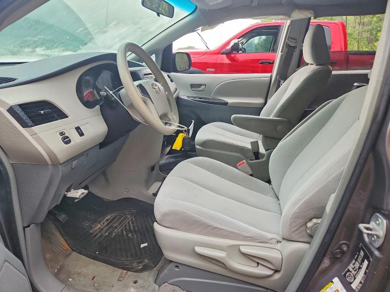 2011 Toyota Sienna მანქანა იყიდება აუქციონზე, vin: 5TDKA3DC1BS002044, აუქციონის ნომერი: 60180956