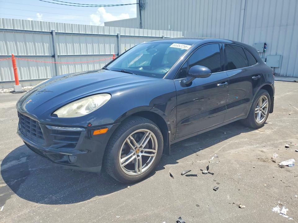 65352256 :رقم المزاد ، WP1AA2A58HLB02789 vin ، 2017 Porsche Macan مزاد بيع