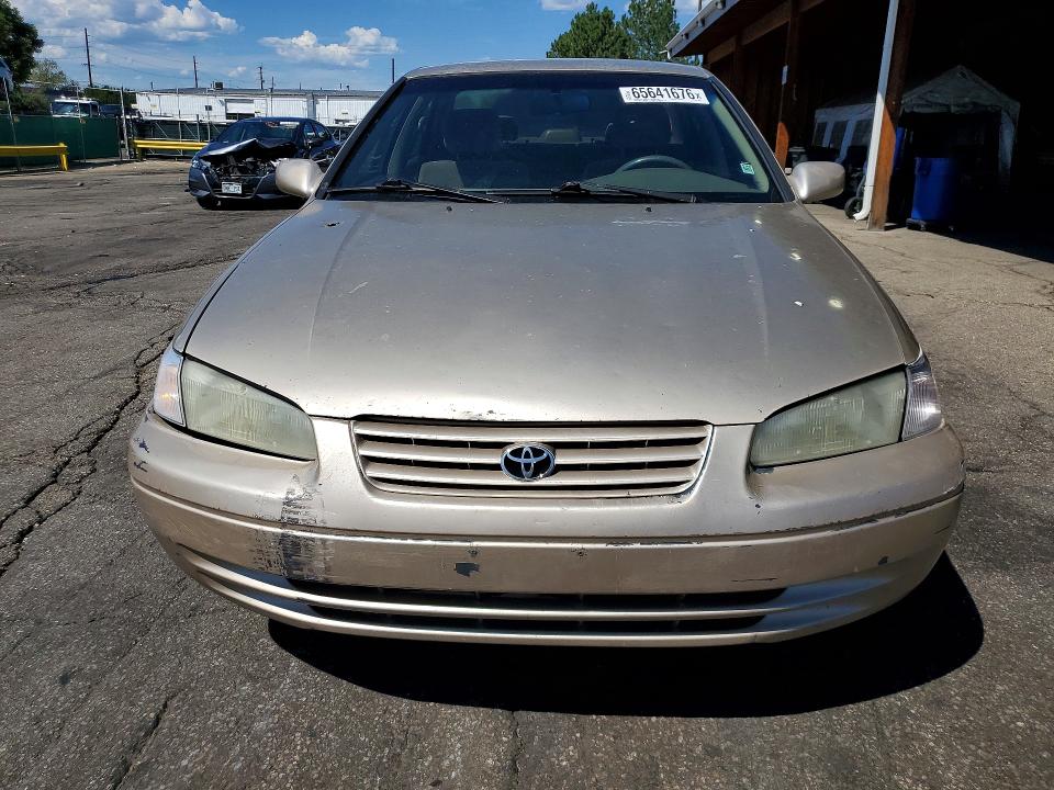 1998 Toyota Camry მანქანა იყიდება აუქციონზე, vin: JT2BG28K2W0164681, აუქციონის ნომერი: 65641676
