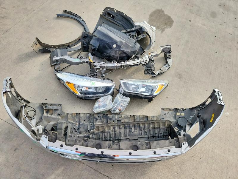 63996526 :رقم المزاد ، 1FMCU0GD3JUC18109 vin ، 2018 Ford Escape مزاد بيع