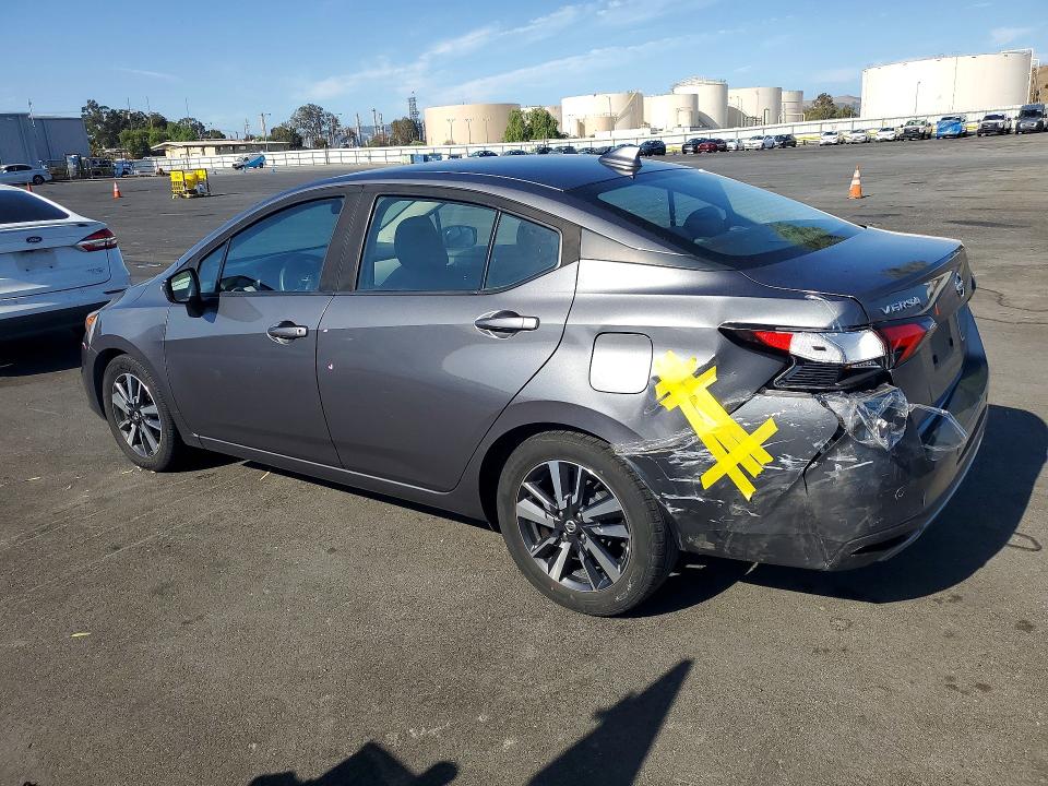 64587386 :رقم المزاد ، 3N1CN8EV7ML868610 vin ، 2021 Nissan Versa مزاد بيع