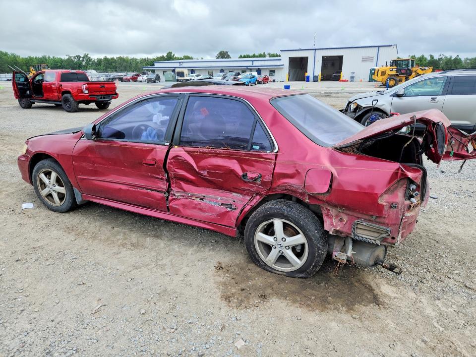 2001 Honda Accord მანქანა იყიდება აუქციონზე, vin: 1HGCG16531A008818, აუქციონის ნომერი: 63192286