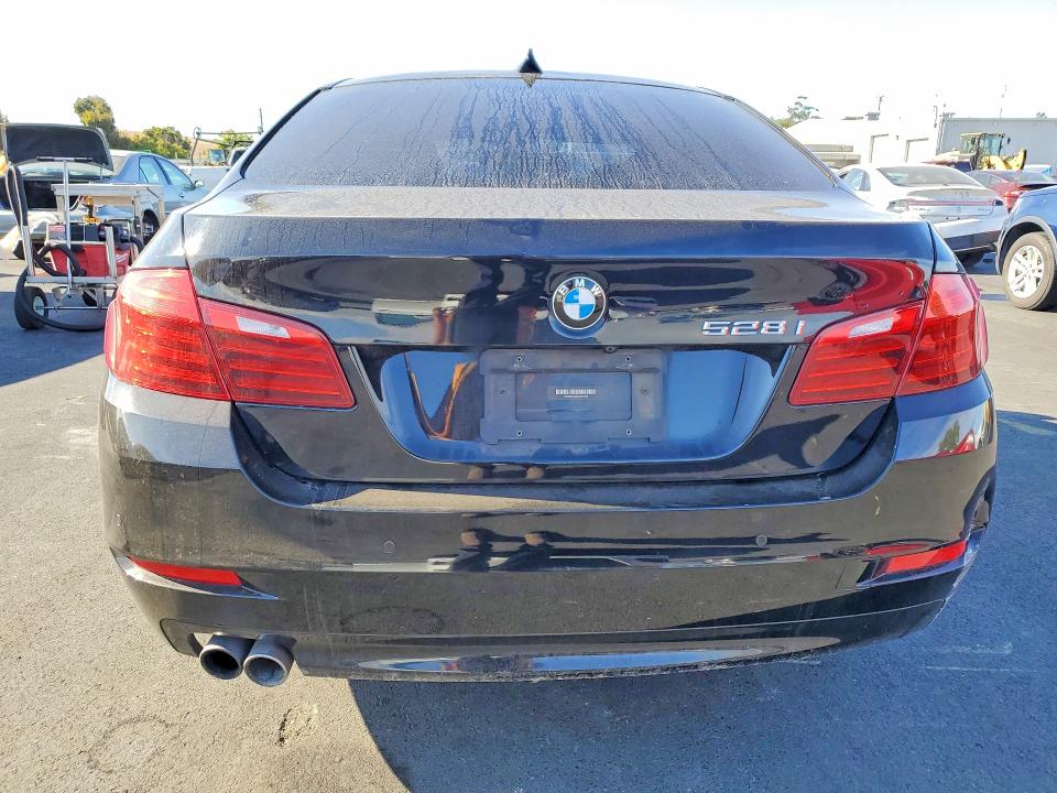 65551546 :رقم المزاد ، WBA5A5C53GG351636 vin ، 2016 Bmw 528 مزاد بيع