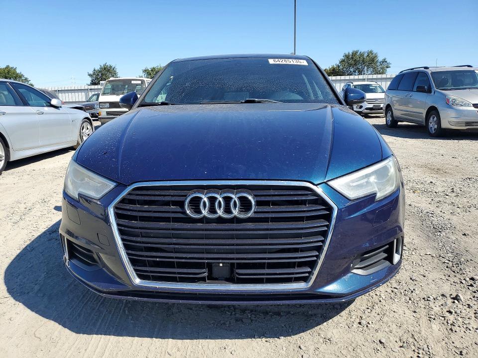 Продажа на аукционе авто 2017 Audi A3, vin: WAUAUGFF9H1043879, номер лота: 64285136