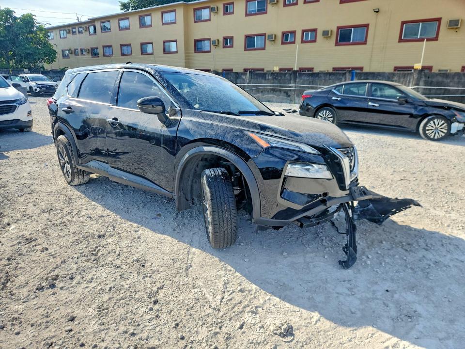 65518616 :رقم المزاد ، 5N1AT3BB7MC806221 vin ، 2021 Nissan Rogue مزاد بيع