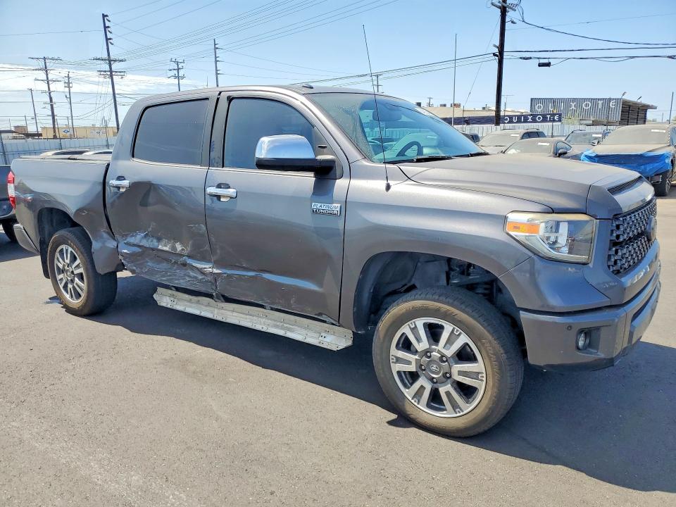 64592546 :رقم المزاد ، 5TFAY5F10JX727495 vin ، 2018 Toyota Tundra مزاد بيع