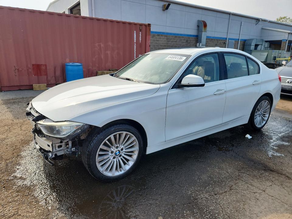 2013 Bmw 328 მანქანა იყიდება აუქციონზე, vin: WBA3B3C53DF535033, აუქციონის ნომერი: 64604136