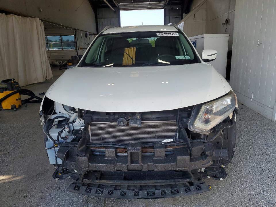 64309076 :رقم المزاد ، KNMAT2MT1GP682335 vin ، 2016 Nissan Rogue مزاد بيع